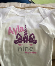 Load image into Gallery viewer, Baby First 12 months Milestones
